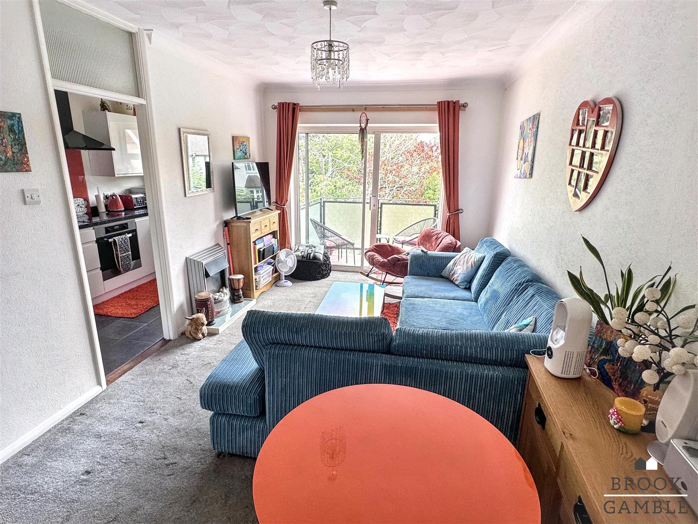 1 Bedroom Flat - Purpose Built. Moatcroft Court in Eastbourne, East Sussex 5